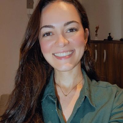 Dra. Aline Oliveira